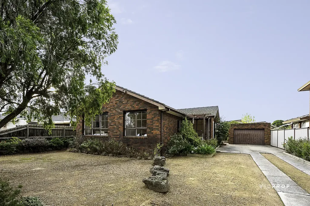 Beautifully Renovated Family Home in a Convenient Location