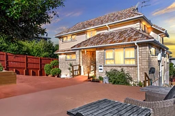 2/567 Glenfield Road, Glenfield