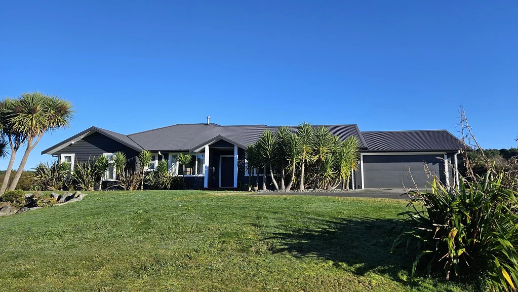 Kinloch 4Kwarto Five acre lifestyle in Kinloch