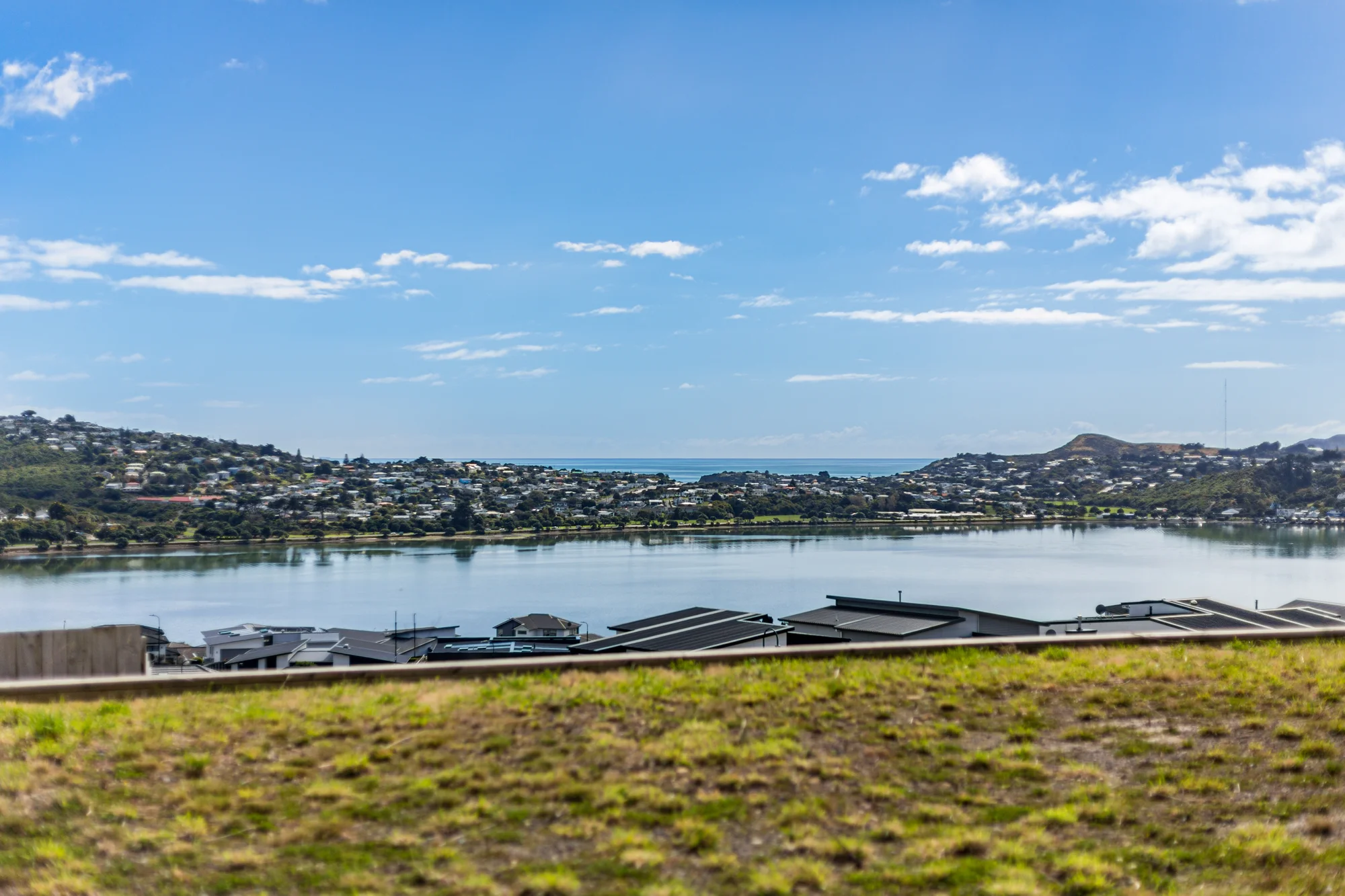 Aotea Flat with Water Views