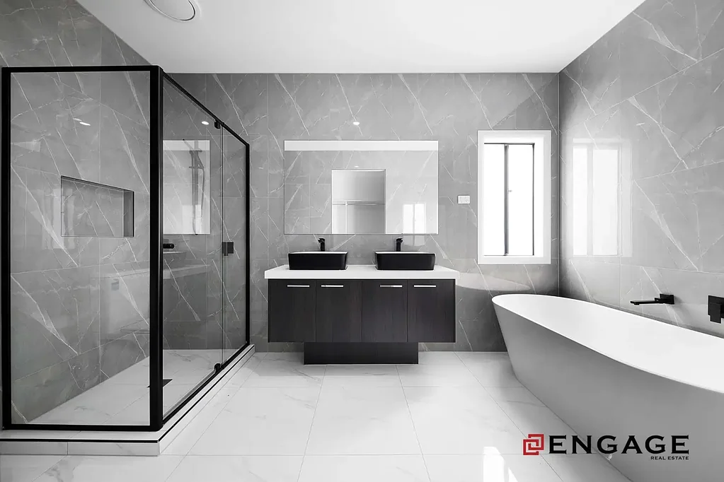 Fraser Rise 4Phòng ngủ Premium Brand New Home available for a smart investor with great future potential!!!