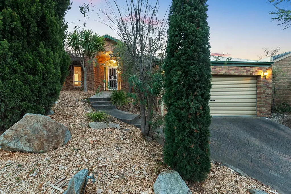 Langwarrin 4 Bedroom Welcome home to Woodlands!
