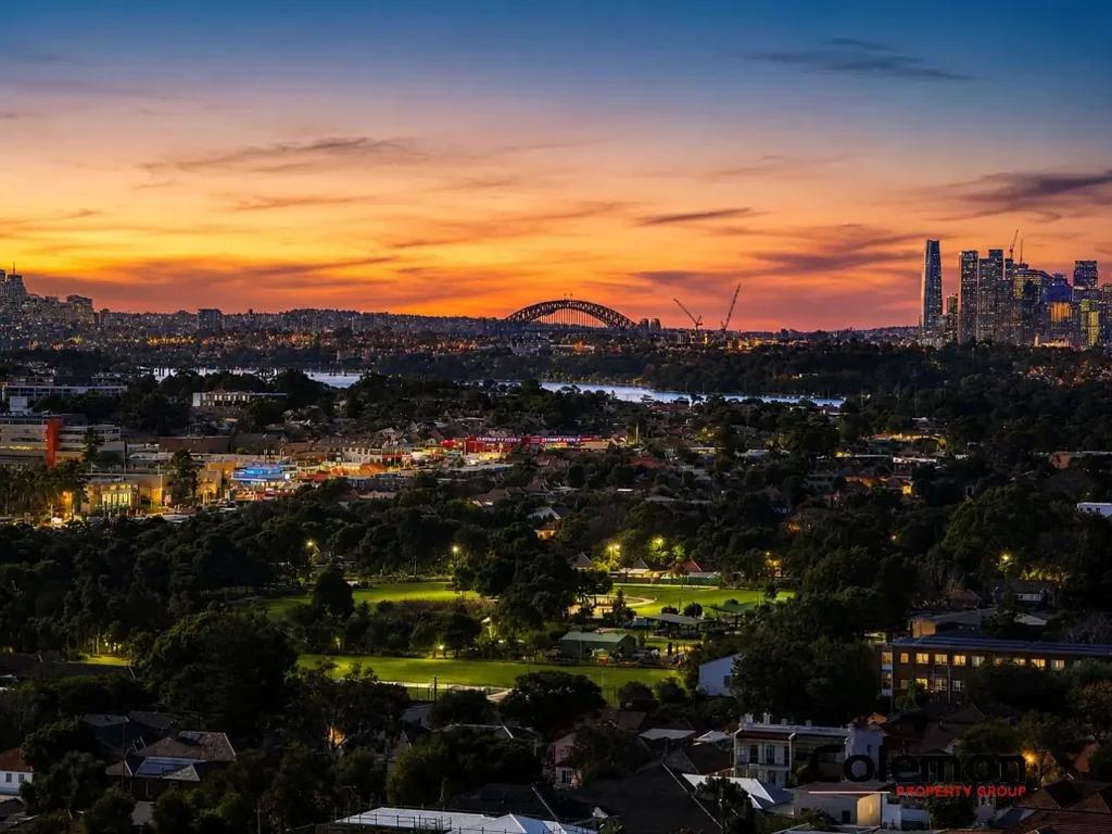 Luxury Sky-High Living with Spectacular Harbour Bridge & Olympic Park Views