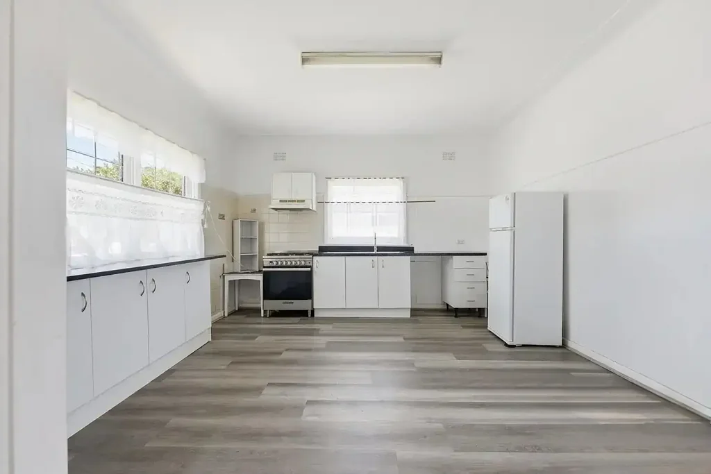 Charming 2-Bedroom Home In A Convenient Location