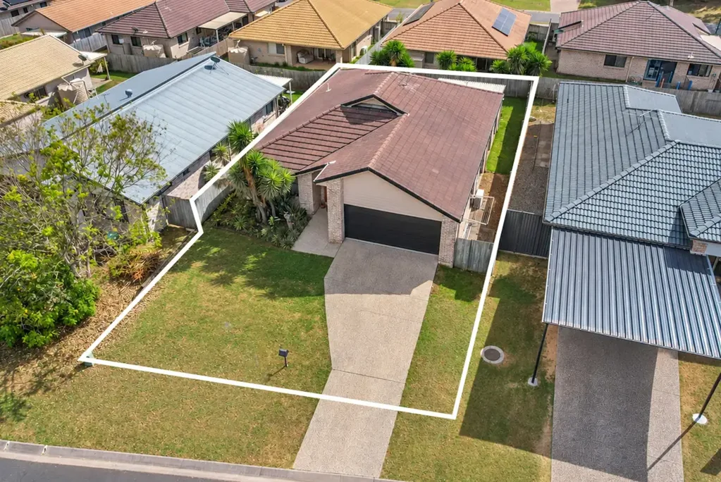 Raceview 4房 便利、地段与空间——此物业应有尽有！ Convenience, Location & Space - This Property Has It All!