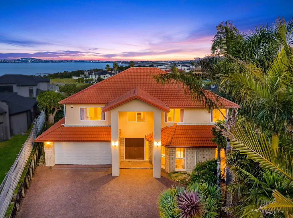 Te Atatu Peninsula 6ห้องนอน An Exceptional Coastal Estate with Spectacular...
