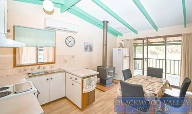 77 Shepherdson Road, Wilga, WA 6243, 3房, 1浴, House