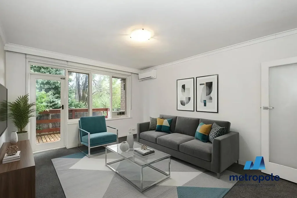 STYLISH LOW MAINTENANCE LIVING