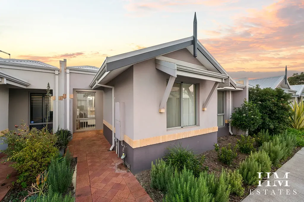 South Guildford 3 Slaapkamer THE ULTIMATE IN RIVERSIDE LIVING IN GUILDFORD (South) - Bring Your Kayaks!