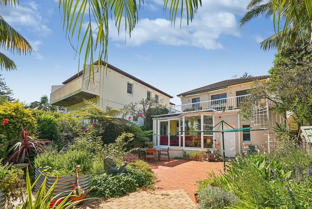Quiet, Comfortable Living in Prestigious Oceanside Location