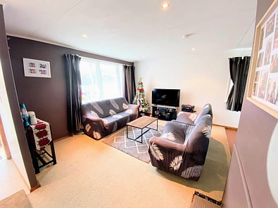 Spacious Family Home in the Heart of Sylvia Park