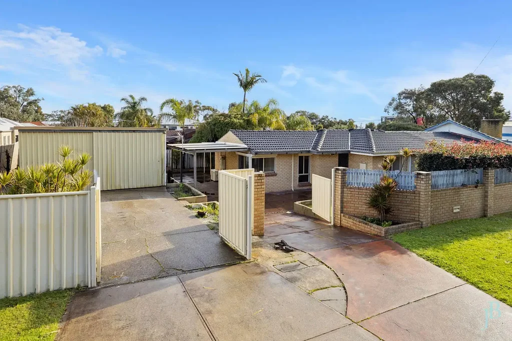 4 Oriana Street, Belmont, WA 6104
