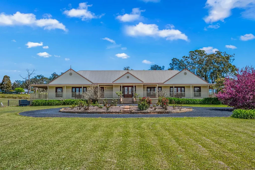 Gloucester 6房  Stunning Homestead on 3.7 Acres