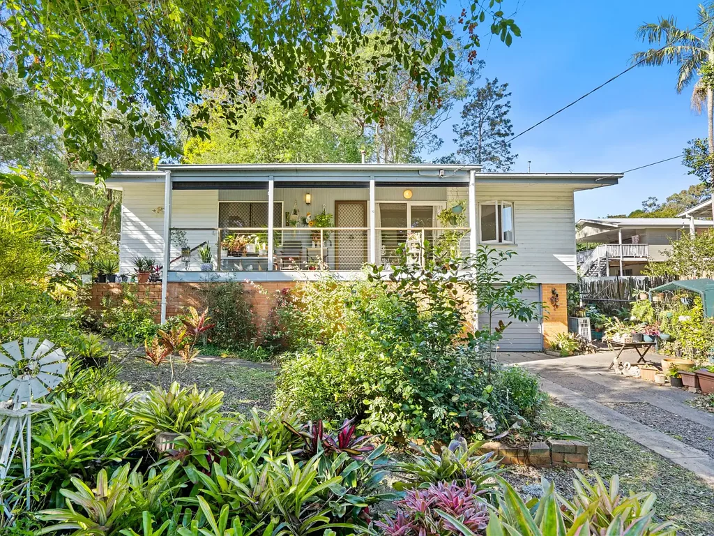 92 Sutling Street, Chapel Hill, QLD 4069