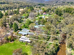 134 Great Alpine Road, Harrietville