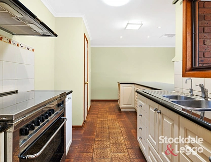13 Barry Street, Maddingley, VIC 3340, 4房, 2浴, House