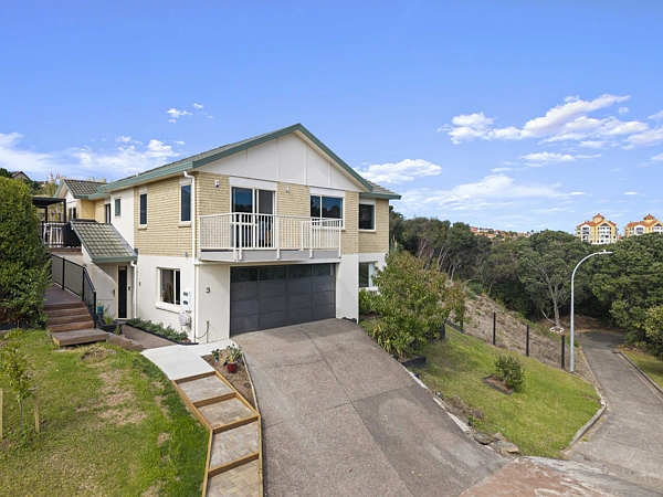 Gulf Harbour 4房  Renovated and Ready to Go - Must Be Sold