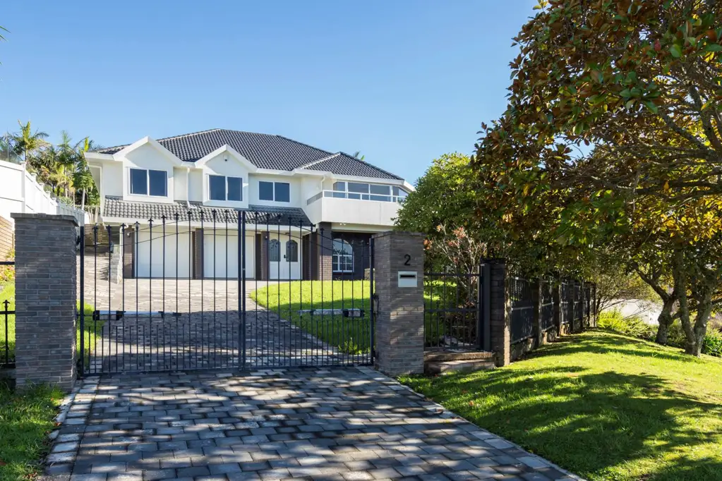 Chatswood 5Moenga Luxury Home with Sweeping Panoramic Views!