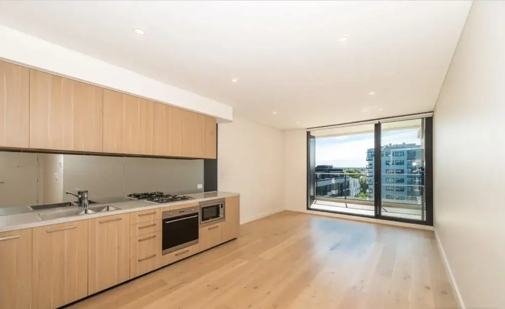 LEICHHARDT | TWO BEDROOM APARTMENT | GREAT LOCATION!
