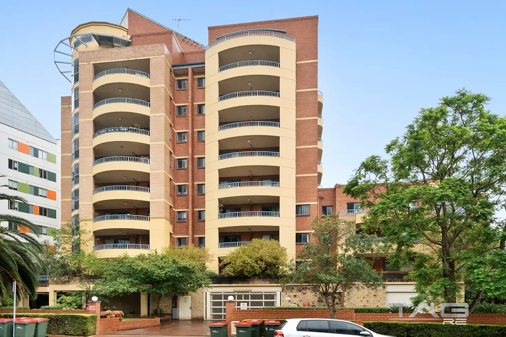 STYLISH AND CONVENIENT LIVING!