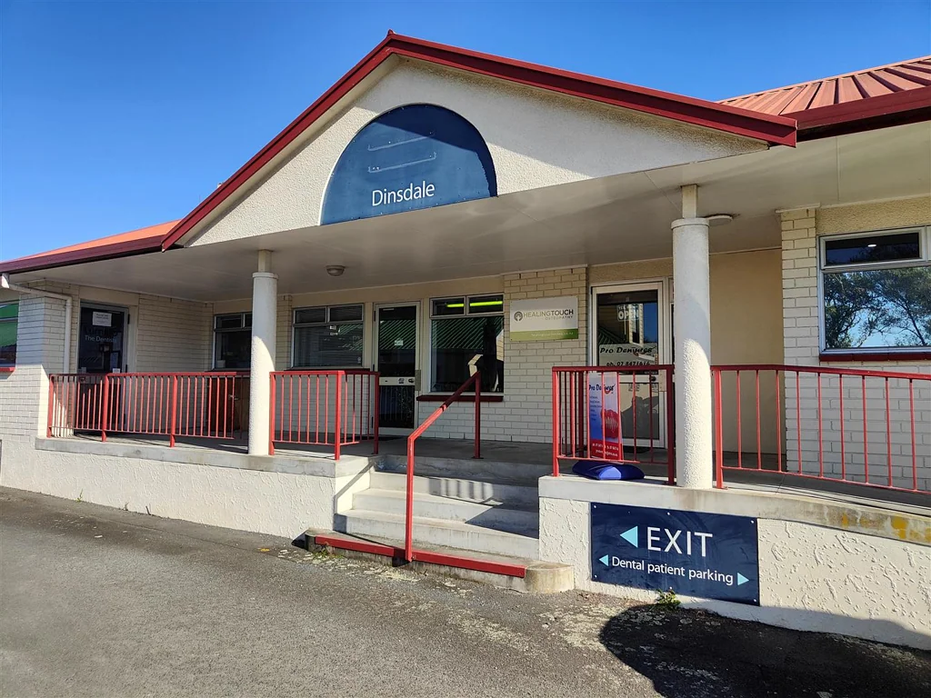 Dinsdale IDEAL MEDICAL/HEALTH OR OFFICE