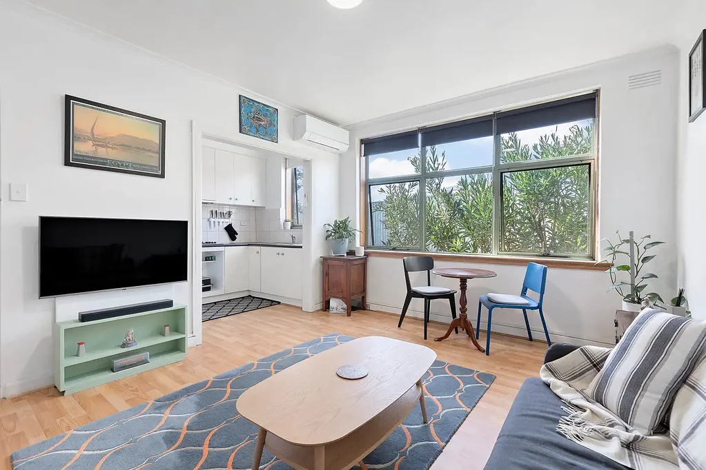 10/4 Dickens Street, Elwood, VIC 3184