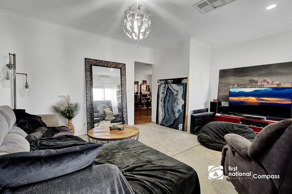 37 Merrifield Avenue, Kelmscott, WA 6111