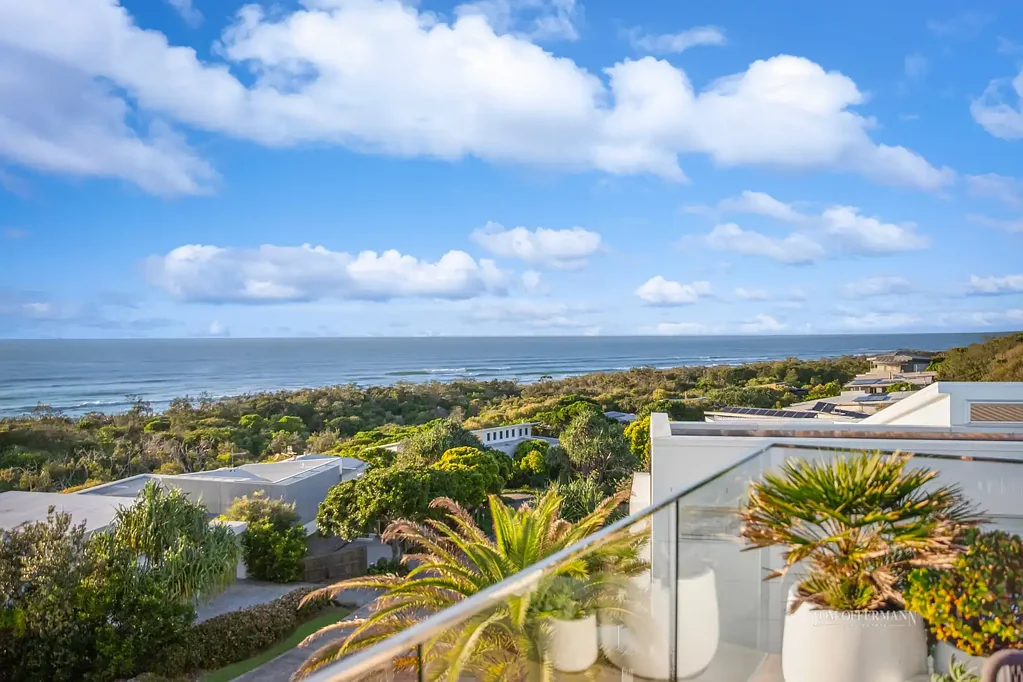 Castaways Beach 4Phòng ngủ Beachfront Noosa Dunes; Picture Perfect Coral Sea Views; Enviable Everything