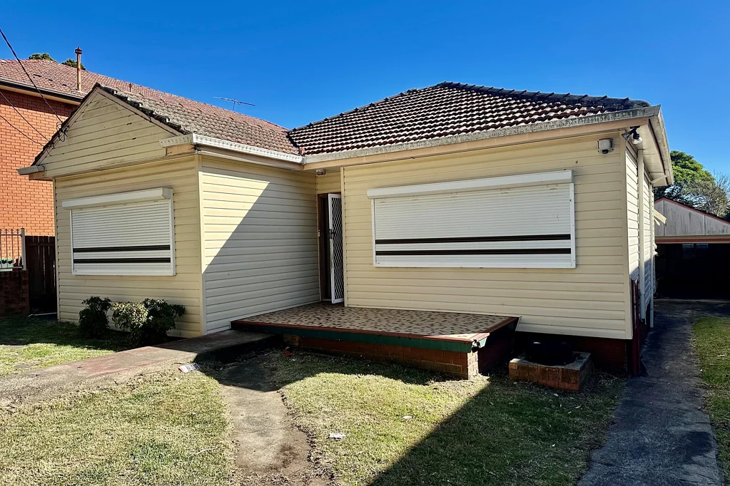 3 Bedroom Family home, quiet and great location.