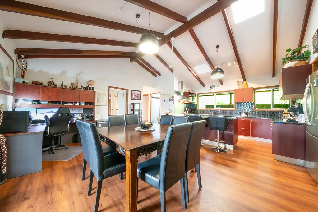 Mount Julian 4房  Affordable Charming Rural Retreat