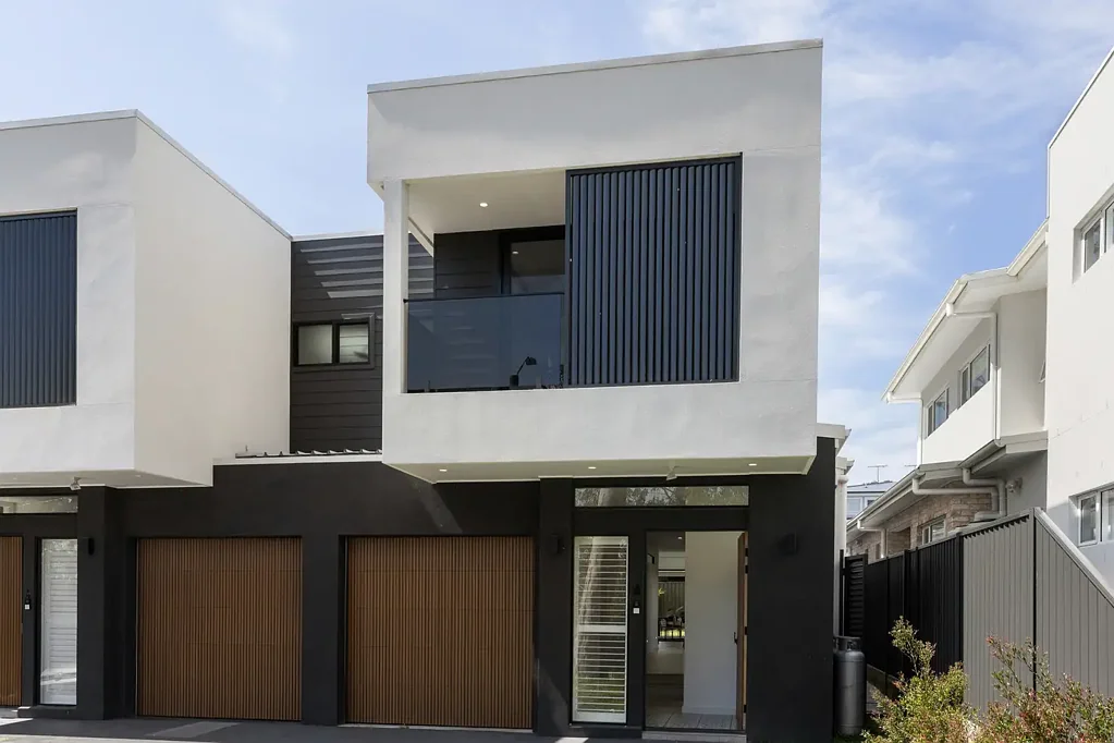 Caringbah South 4ਬੈੱਡਰੂਮ Contemporary marvel with significant family appeal
