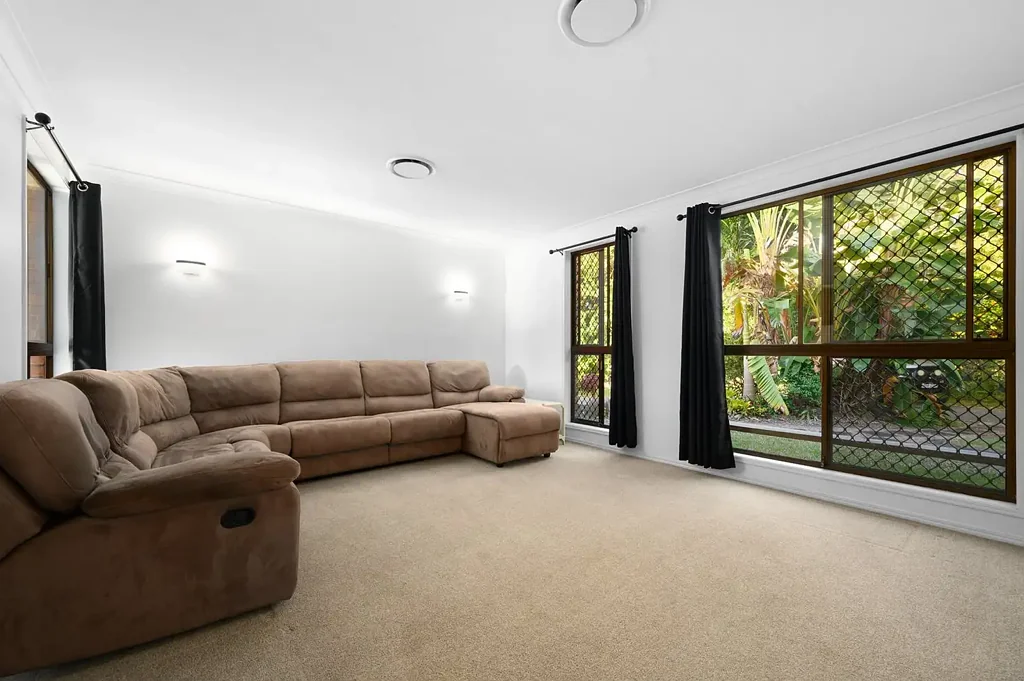 Spacious Robina Quays Living – Prime Location, Low Maintenance Lifestyle