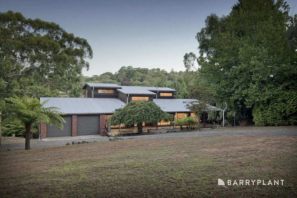 42 Emerald Monbulk Road, Emerald, VIC 3782