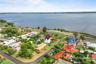 Australind 2房  Prime Foreshore Opportunity