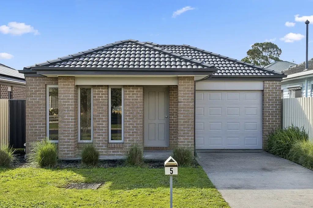 Colac 3房  Modern Family Living with Fresh Contemporary Appeal