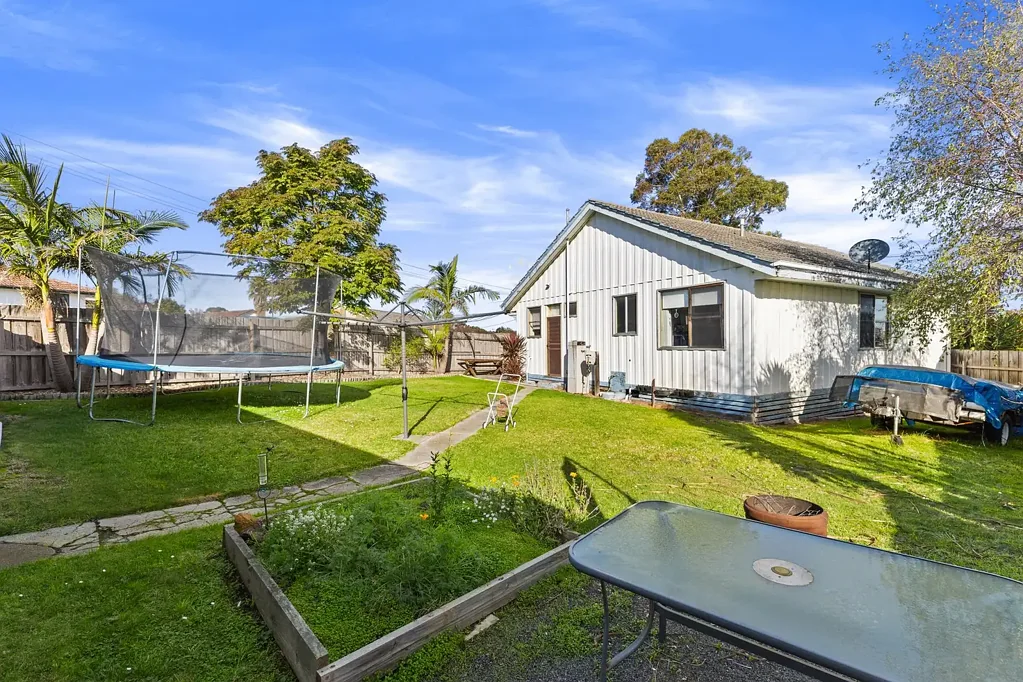 Traralgon 3ਬੈੱਡਰੂਮ Conveniently Located Traralgon Residence Near Schools and Shops