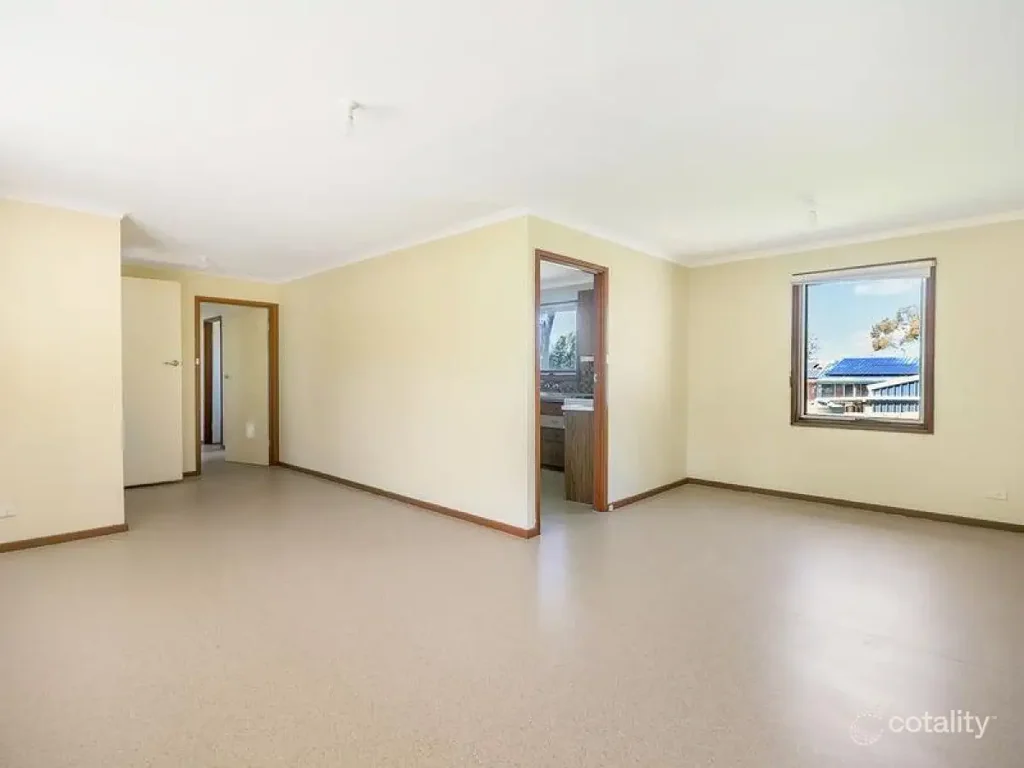4 Milan Crescent, Hackham West, SA 5163