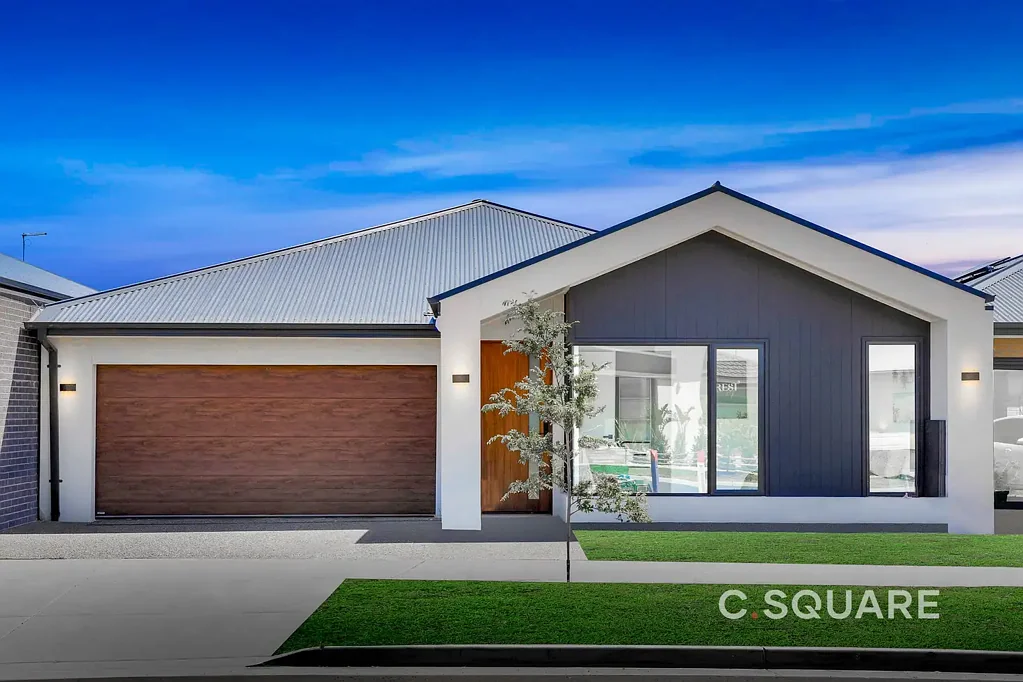 22 Coolangatta Dr, Mickleham, VIC 3064