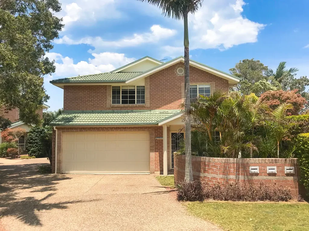 Terrific Townhouse!