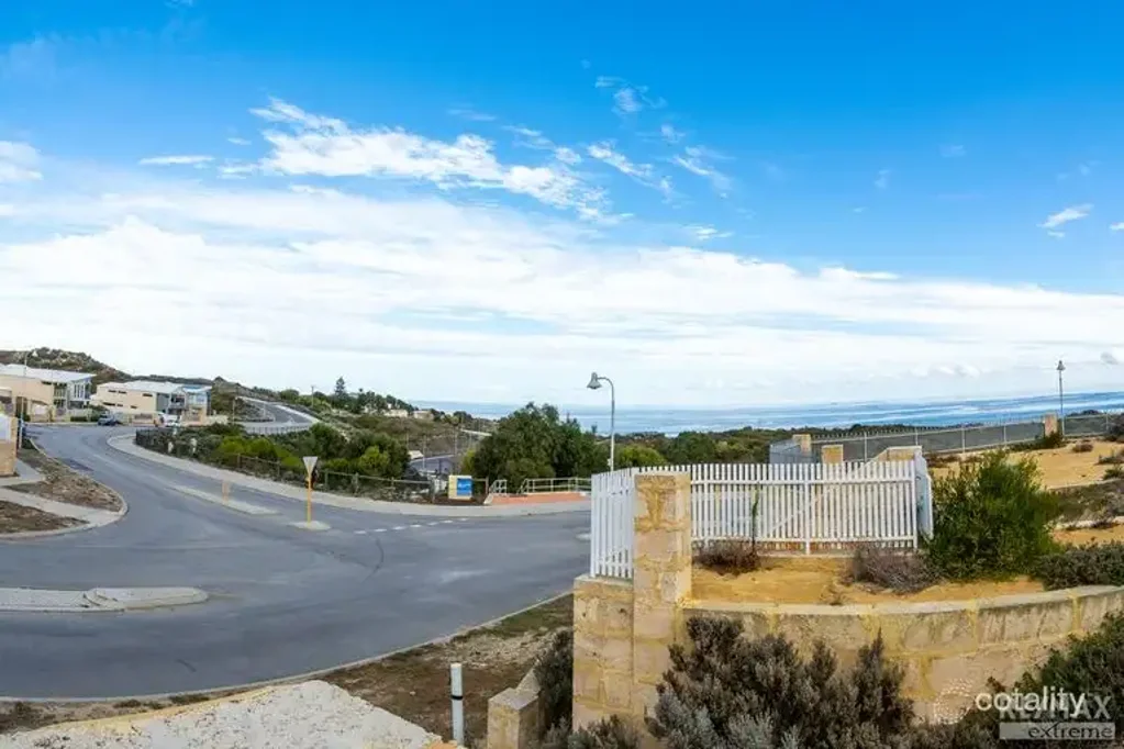 5 Lindsay Beach Boulevard, Yanchep, WA 6035
