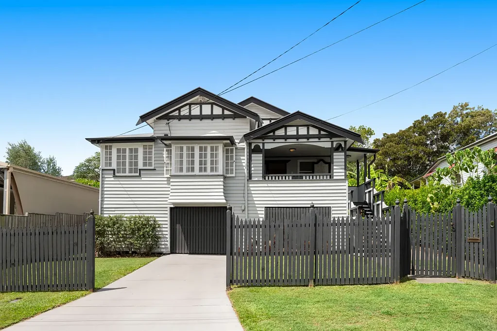 8 Cedar Street, Greenslopes, QLD 4120