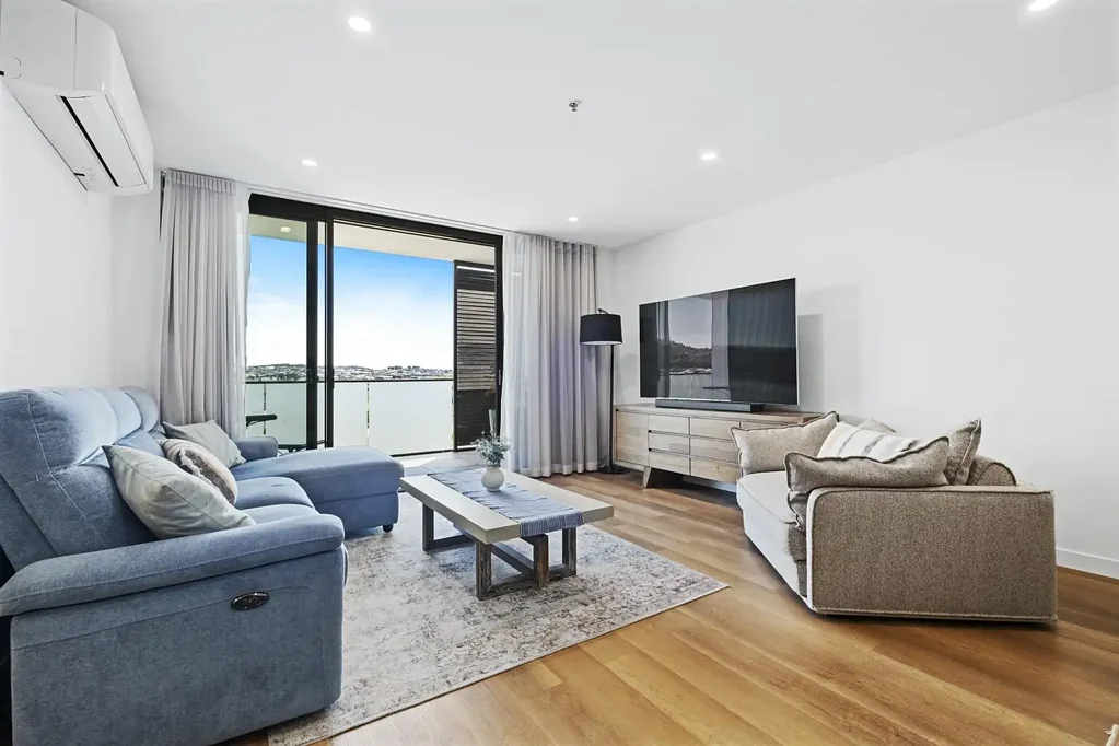 302/76 Steve Irwin Avenue, Wright, ACT 2611