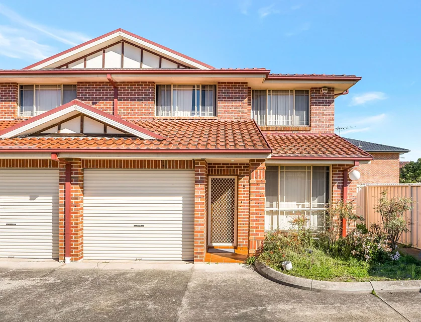 5/120-122 Green Valley Road, Green Valley, South Western Suburbs, 3 rūma, 1 rūma horoi, House