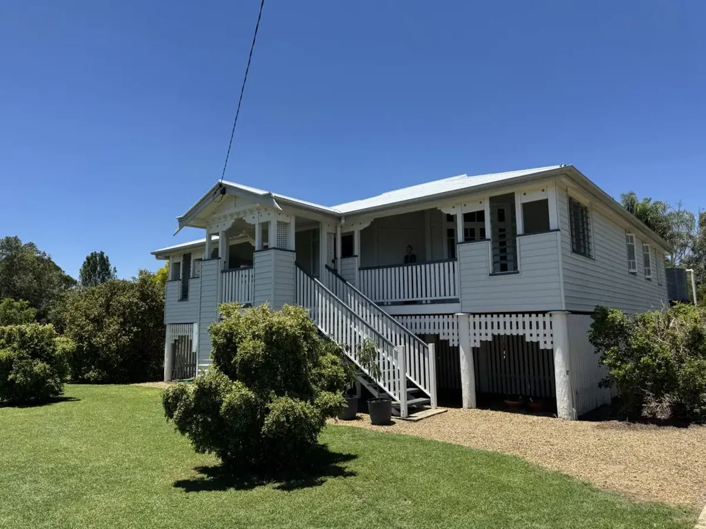 Monto 3ਬੈੱਡਰੂਮ Impressive Queenslander