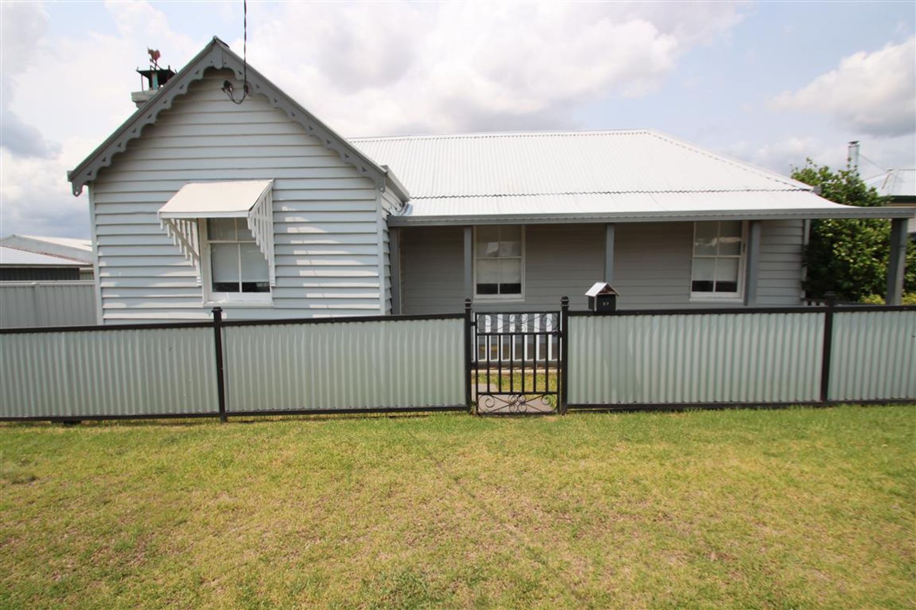 37 RAILWAY ST, TENTERFIELD NSW 2372, 0房, 0浴, House