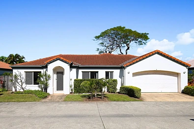 Mermaid Waters 3房  Single Level Coastal Living in Secure Gated Estate