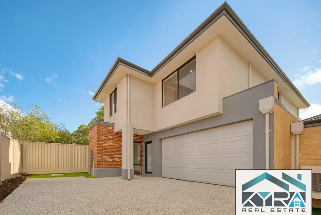 Riverton 4 Bedroom Contemporary Home in Riverton!!!