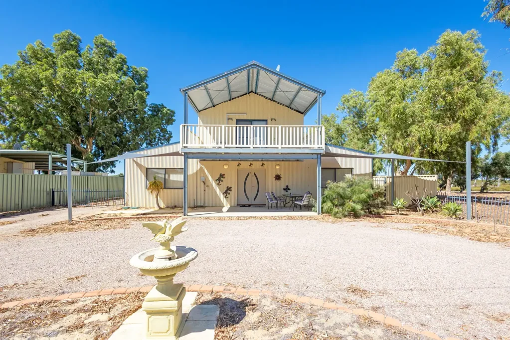 7 White Court, Eneabba, WA 6518