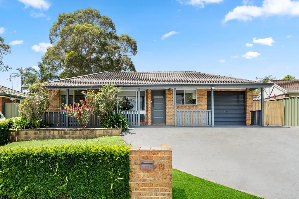 12 Blades Place, Mount Annan, NSW 2567