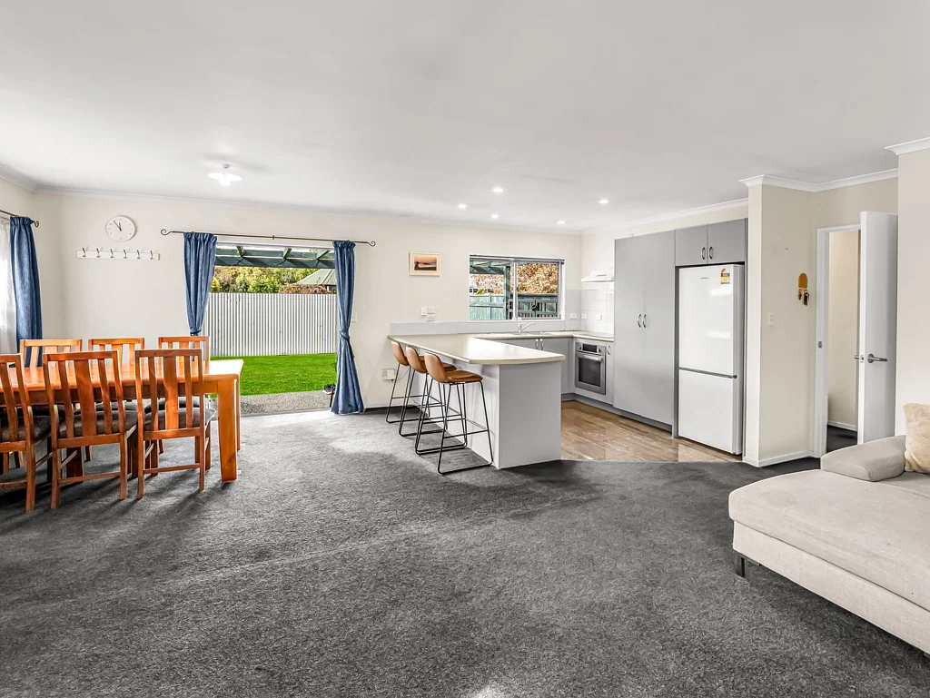 Saint Leonards 3 Bedroom Easy Living in Saint Leonards